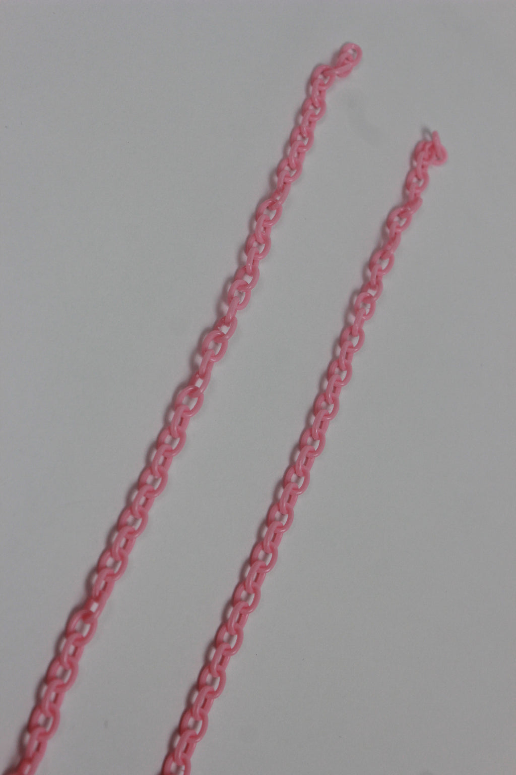 Bubblegum Face Framing Chain