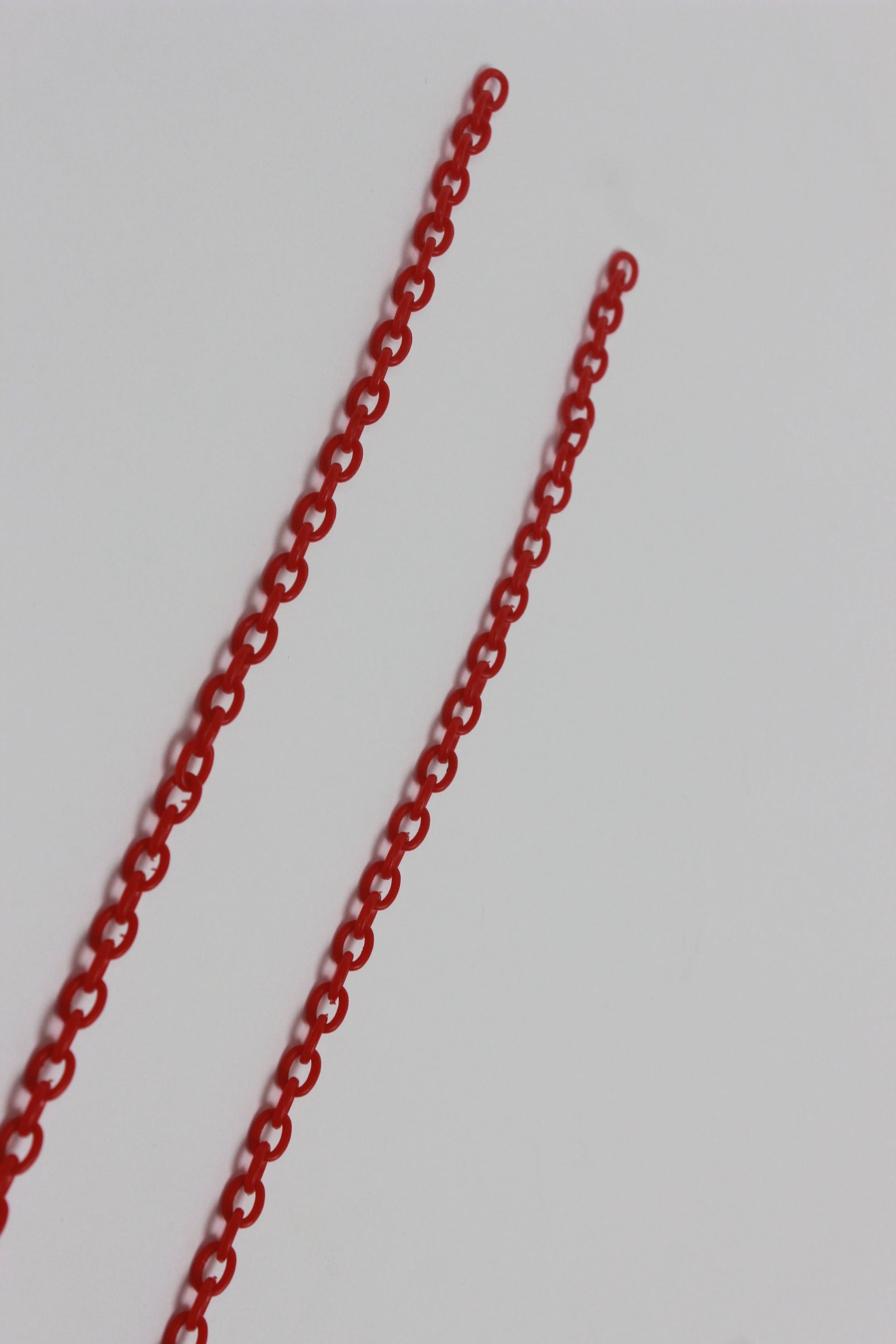 Red Face Framing Chain
