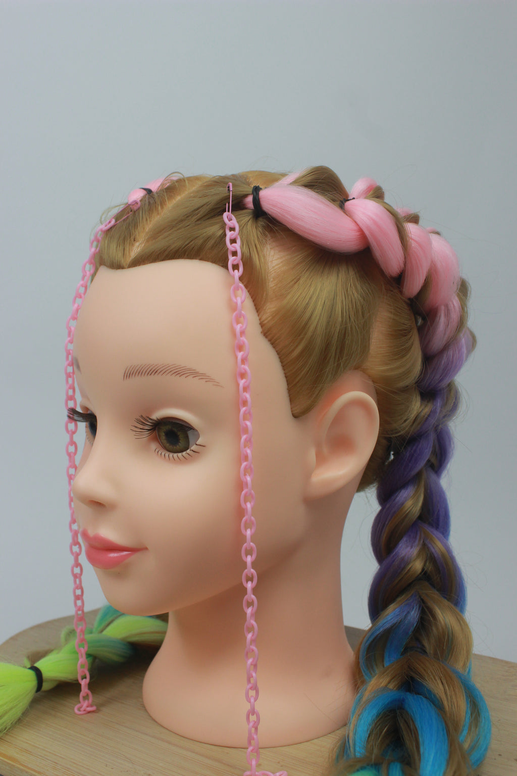 Bubblegum Face Framing Chain