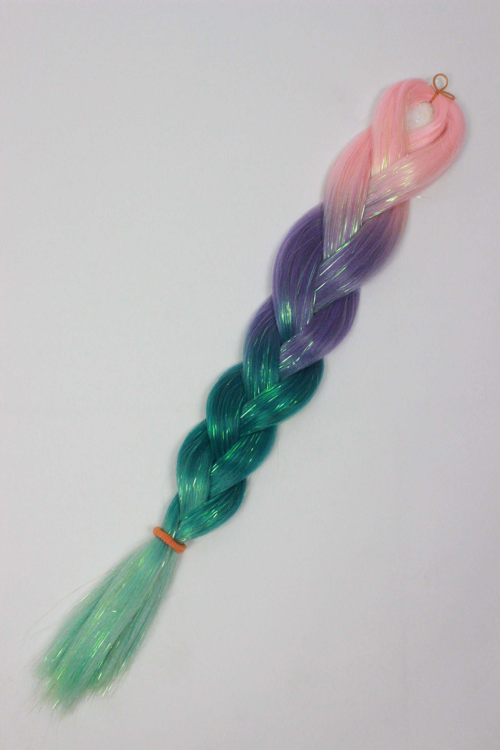 Cleo - Ombre Braiding Hair with Iridescent Tinsel
