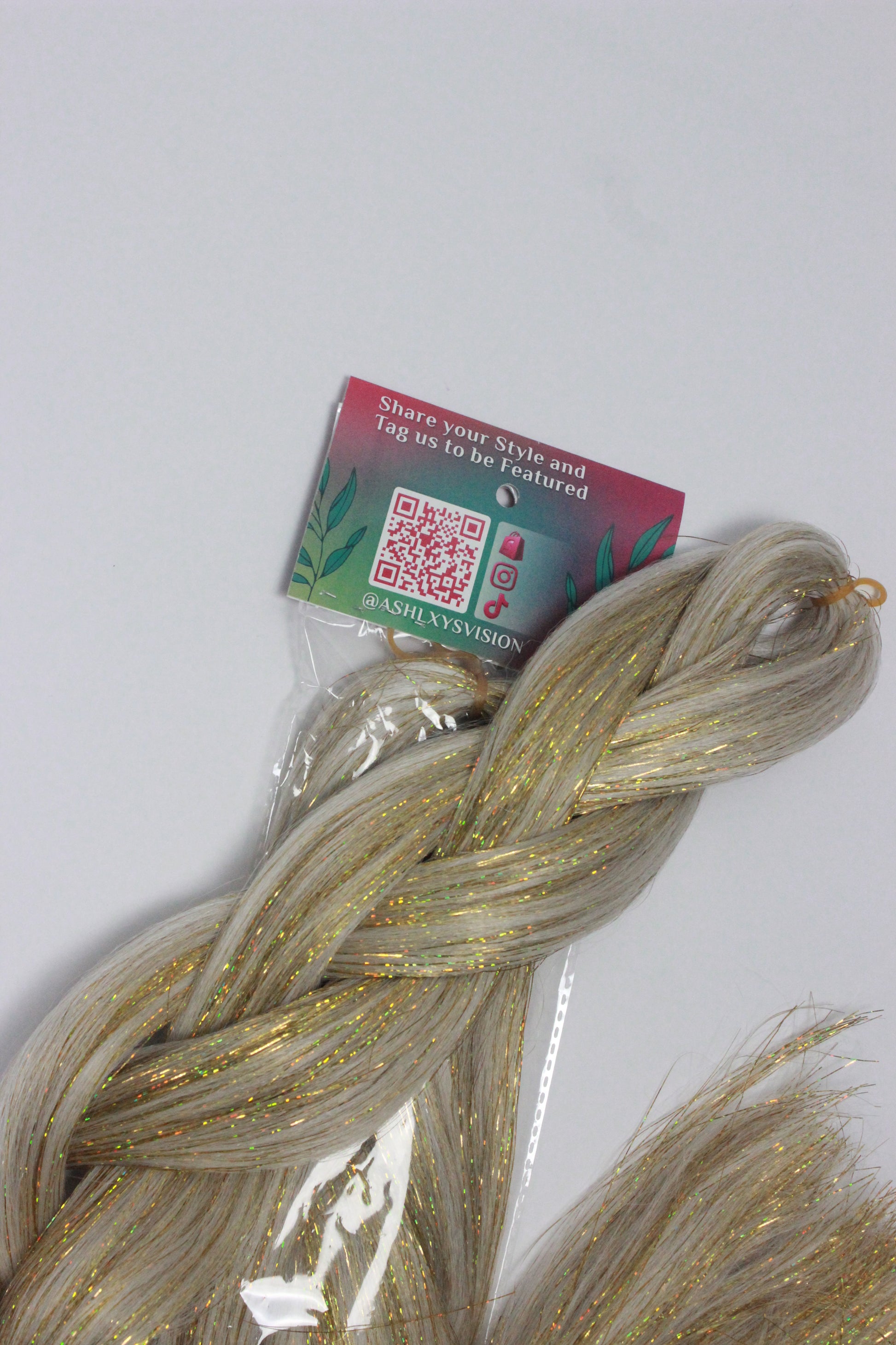 Hera - White Braiding Hair with Gold Tinsel